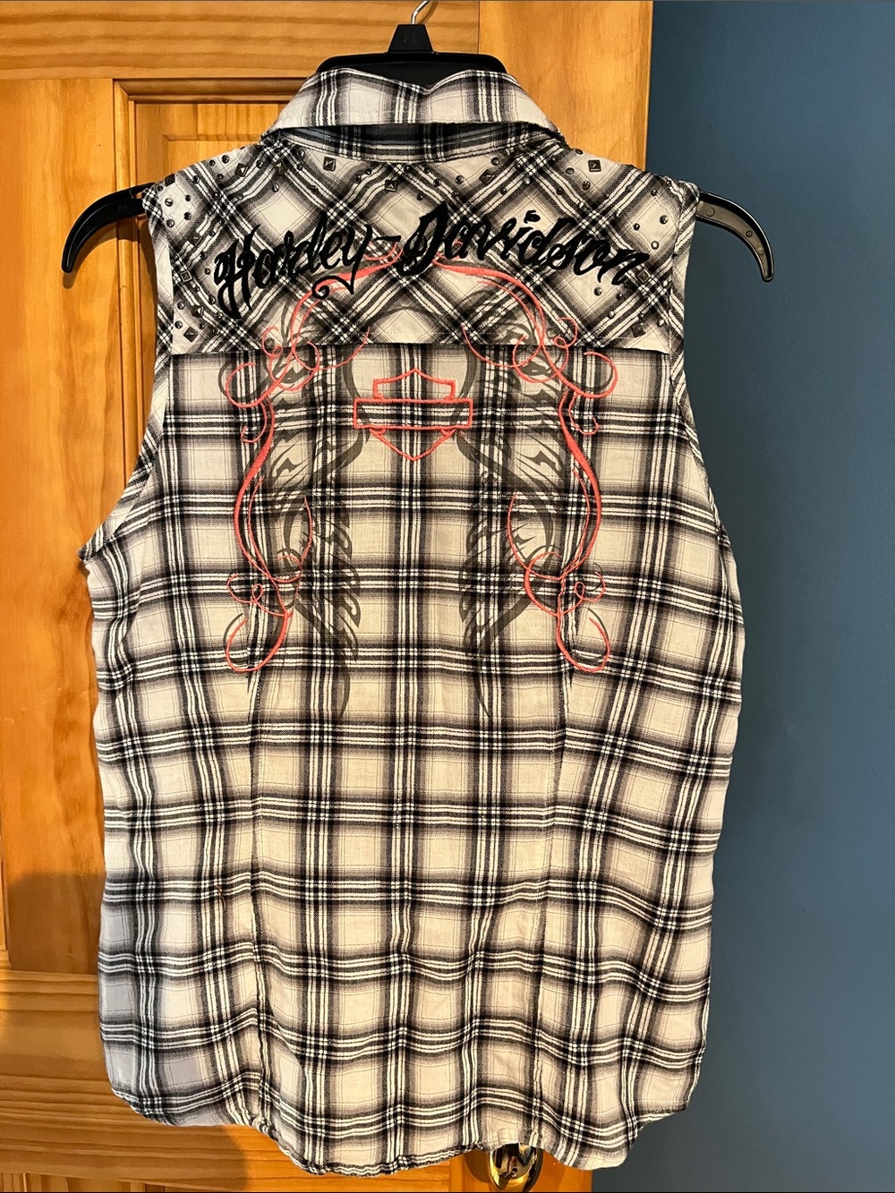 Harley-Davidson Women's Black & White Plaid Sleeveless Blouse size M